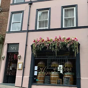  Apartment Mademoiselle's Boutique